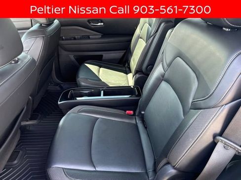 Certified 2022 Nissan Pathfinder SL w/ SL Premium Package FWD image 12