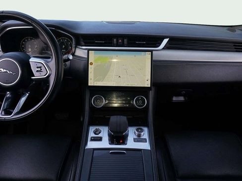 Used 2024 Jaguar F-PACE R-Dynamic S image 24