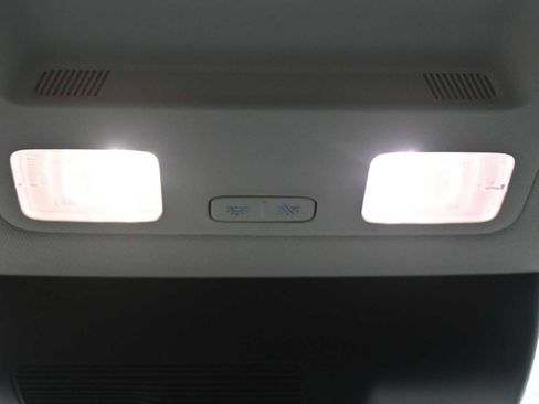 New 2025 Ford Maverick XL w/ Equipment Group 102A image 44