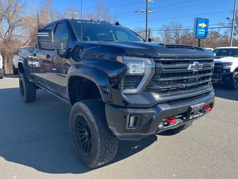 Used 2025 Chevrolet Silverado 2500 LTZ w/ Trail Boss Package image 23