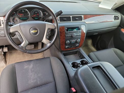 Used 2013 Chevrolet Suburban LS AWD/4WD image 15