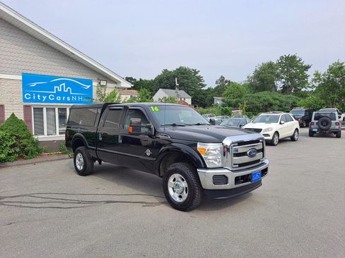 Used 2016 Ford F250 XLT w/ XLT Interior Package AWD/4WD image 2
