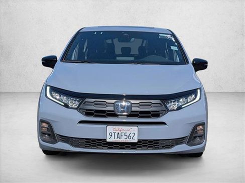 Used 2025 Honda Odyssey Sport-L image 2