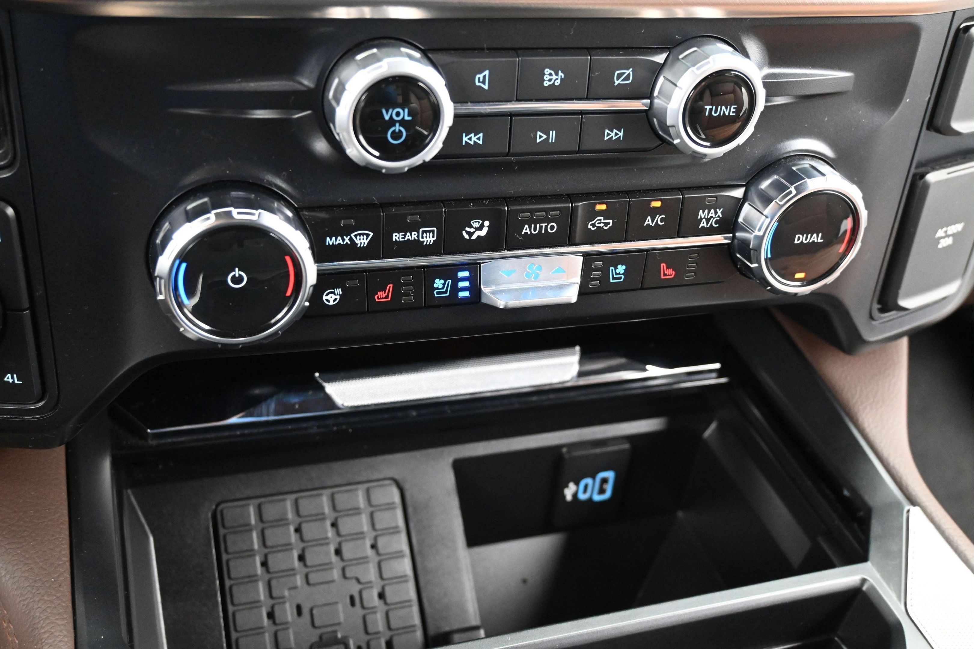 Used 2024 Ford F350 King Ranch AWD/4WD image 19