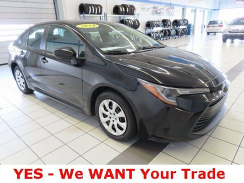 Used 2024 Toyota Corolla LE image 17
