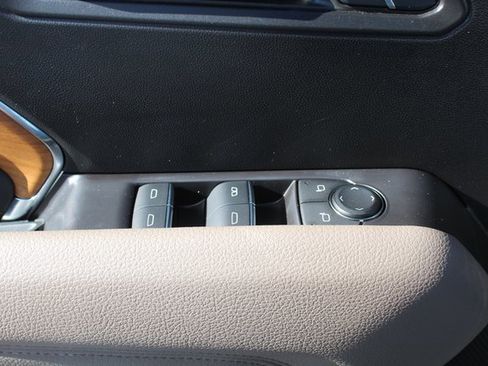 Used 2024 GMC Canyon Denali image 45