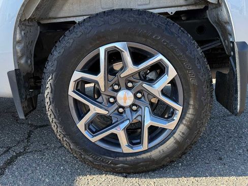 Used 2019 Chevrolet Silverado 1500 LT w/ All-Star Edition image 27