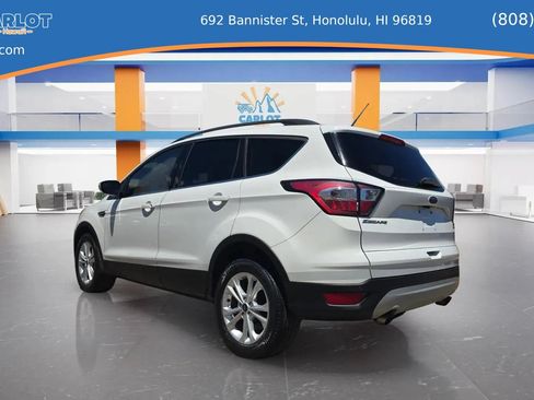 Used 2018 Ford Escape SE FWD image 8