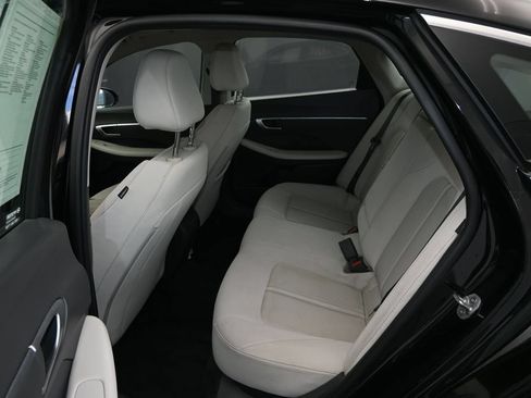 Used 2025 Hyundai Sonata SEL FWD image 18