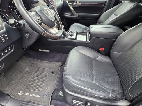 Used 2021 Lexus GX 460 Luxury w/ Accessory Package AWD/4WD image 6
