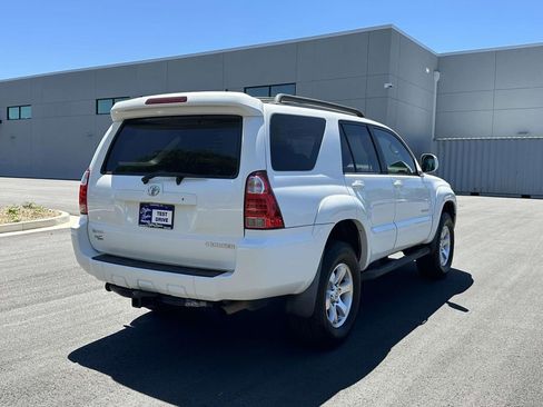 Used 2008 Toyota 4Runner SR5 RWD image 25