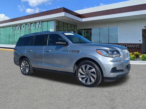 Certified 2023 Lincoln Navigator Reserve image 2