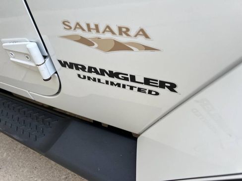 Used 2013 Jeep Wrangler Unlimited Sahara w/ Connectivity Group image 20