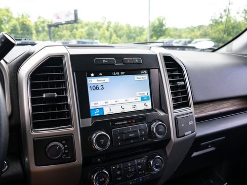 Used 2018 Ford F150 Lariat w/ Equipment Group 501A Mid AWD/4WD image 22
