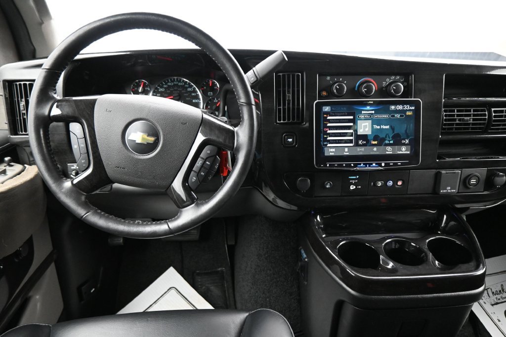 Used 2023 Chevrolet Express 2500 RWD image 13