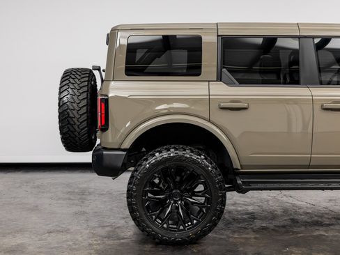 Used 2025 Ford Bronco Outer Banks AWD/4WD image 24