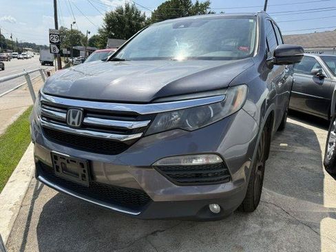Used 2017 Honda Pilot Touring image 3