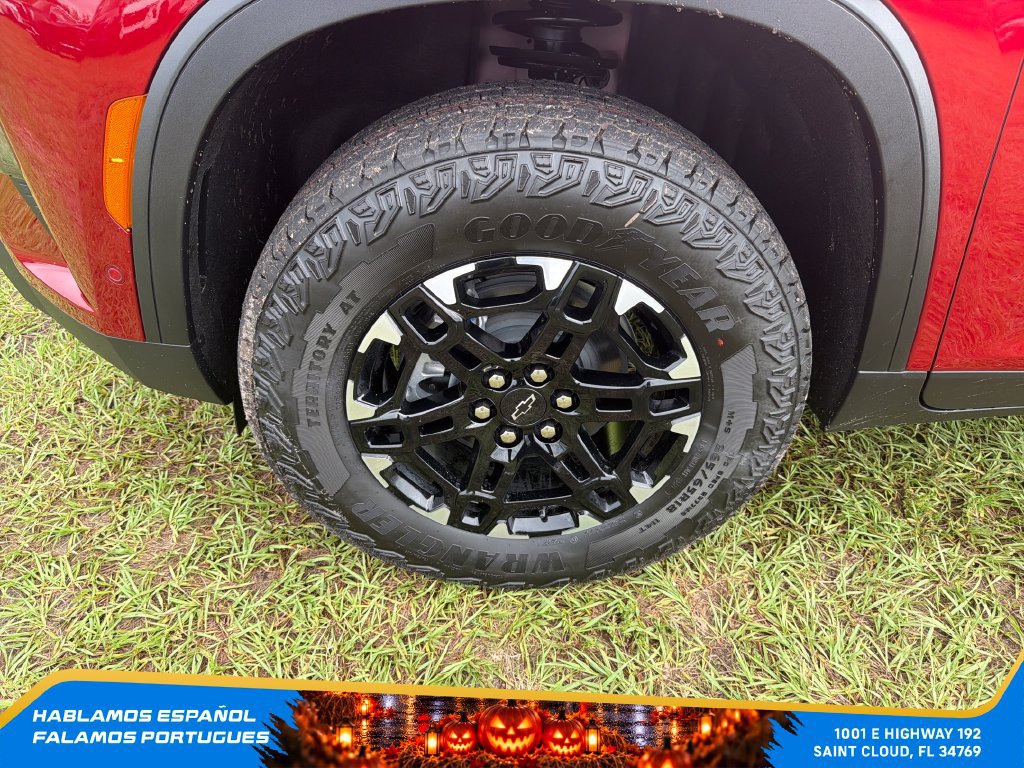 New 2027 Chevrolet Traverse Z71 w/ Enhanced Driving Package AWD/4WD image 10
