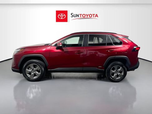 Used 2024 Toyota RAV4 LE image 7
