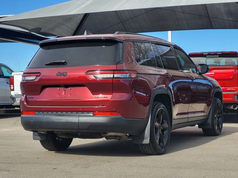 Used 2024 Jeep Grand Cherokee L Limited w/ Black Appearance Package image 7