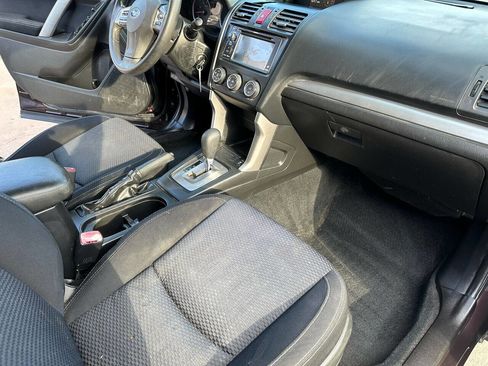 Used 2014 Subaru Forester 2.5i Premium AWD/4WD image 10