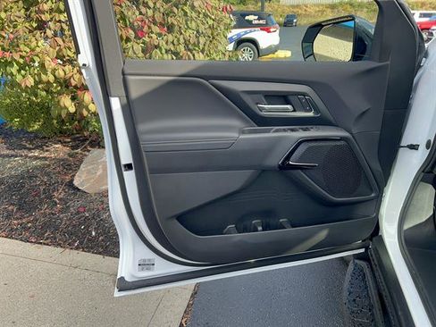 New 2026 Chevrolet Silverado EV LT image 9