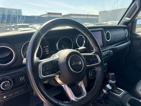 Used 2023 Jeep Wrangler Unlimited Sahara w/ Cold Weather Group AWD/4WD image 10
