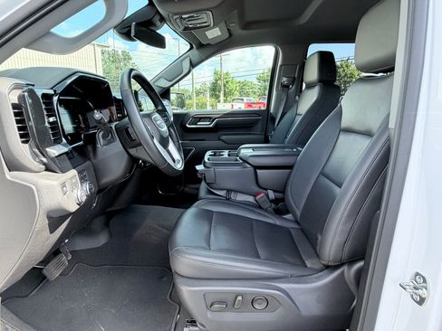 Used 2026 GMC Sierra 1500 SLT AWD/4WD image 19