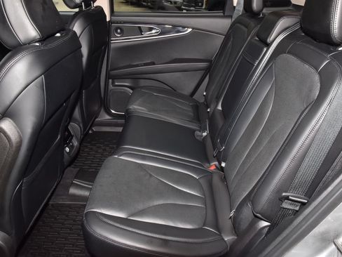 Certified 2023 Lincoln Nautilus Reserve FWD image 14