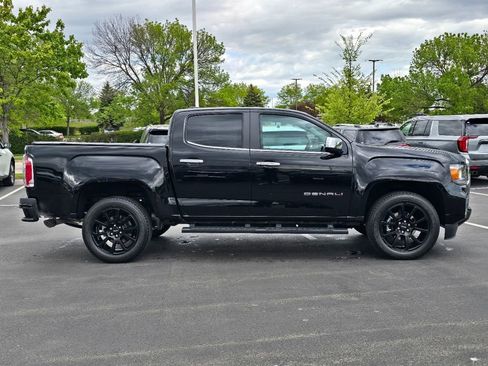 Used 2022 GMC Canyon Denali w/ Denali Black Edition Package AWD/4WD image 11