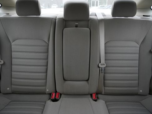 Used 2019 Ford Fusion SE image 13