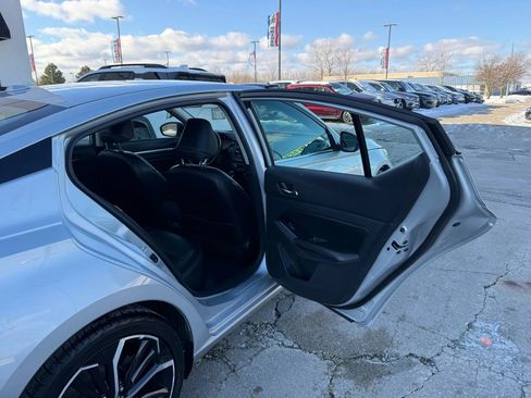 Used 2024 Nissan Altima 2.5 SR image 21