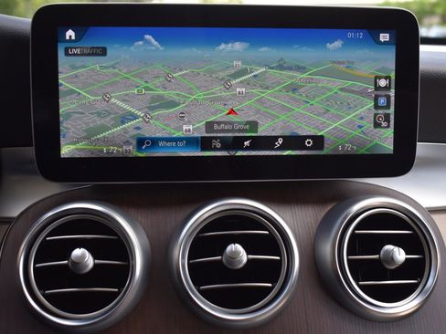 Used 2021 Mercedes-Benz GLC 300 300 4MATIC Premium Pkg Panoram image 18