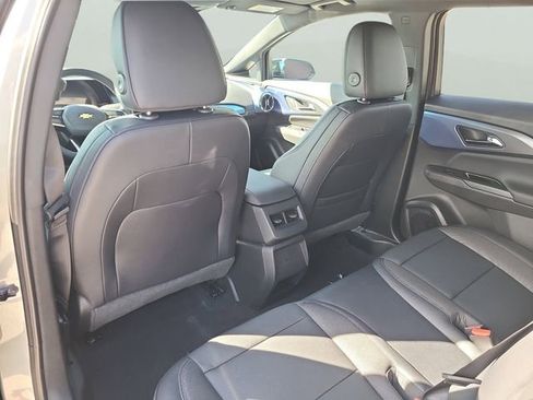 New 2026 Chevrolet Equinox EV LT w/ LPO, Blackout Package FWD image 15