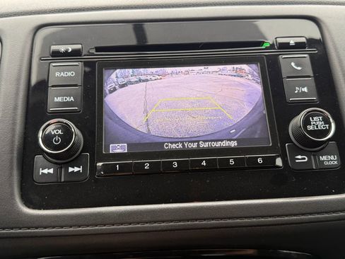 Used 2020 Honda HR-V LX image 21