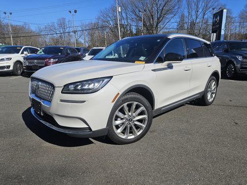 Used 2022 Lincoln Corsair AWD w/ Premium Package image 1