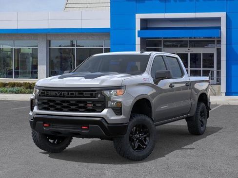 New 2026 Chevrolet Silverado 1500 Custom Trail Boss w/ LPO, Dark Essentials Package AWD/4WD image 6