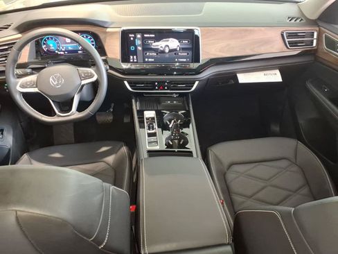 Used 2026 Volkswagen Atlas SE w/ Panoramic Sunroof Package AWD/4WD image 17