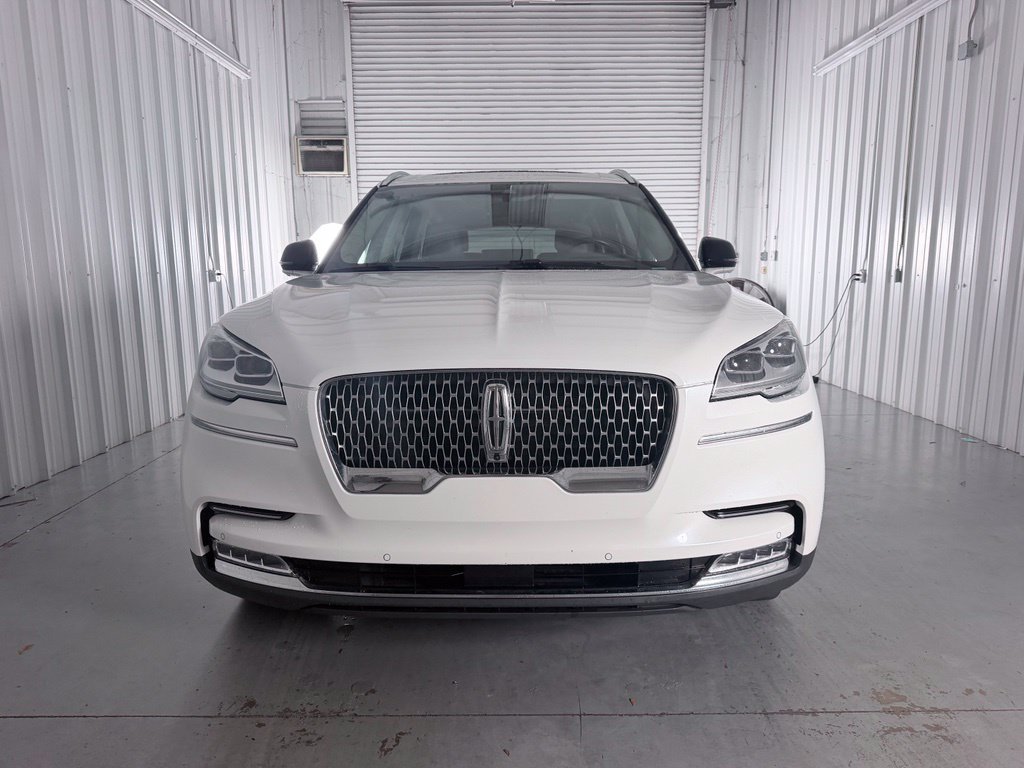 Used 2020 Lincoln Aviator Reserve w/ Equipment Group 202A AWD/4WD image 2