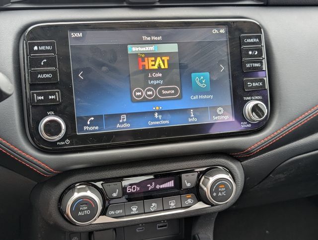New 2025 Nissan Versa SR w/ Trunk Package FWD image 23