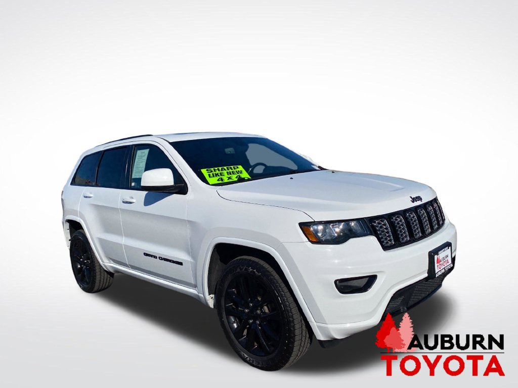 Used 2020 Jeep Grand Cherokee Altitude AWD/4WD image 3