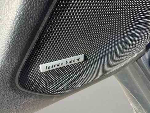 Used 2017 Subaru Outback 2.5i Limited image 15