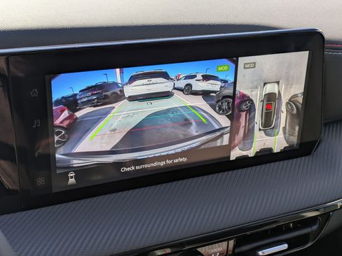 New 2026 Nissan Kicks SR w/ Cold Weather Package FWD image 19