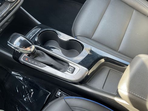 Used 2025 Buick Envista Sport Touring image 40