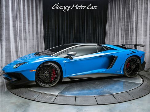 Used 2017 Lamborghini Aventador LP 750-4 Superveloce image 2