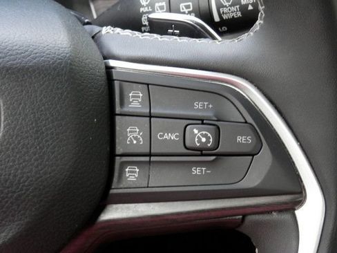 Used 2024 Jeep Grand Cherokee Limited 4xe AWD/4WD image 21