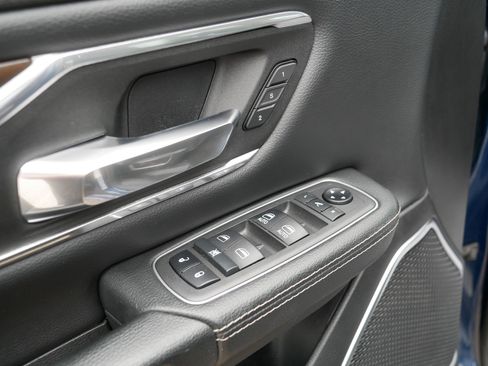 Used 2021 RAM 1500 Laramie AWD/4WD image 19