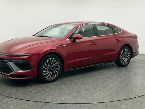 Used 2025 Hyundai Sonata SEL image 3