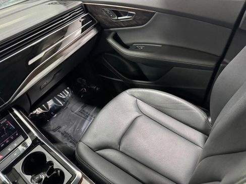 Certified 2023 Audi Q8 Premium Plus image 18