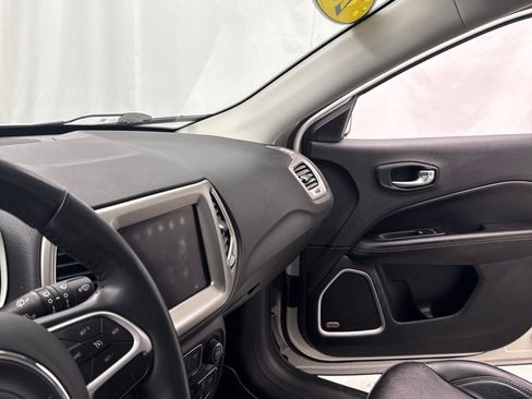 Used 2019 Jeep Compass High Altitude AWD/4WD image 21